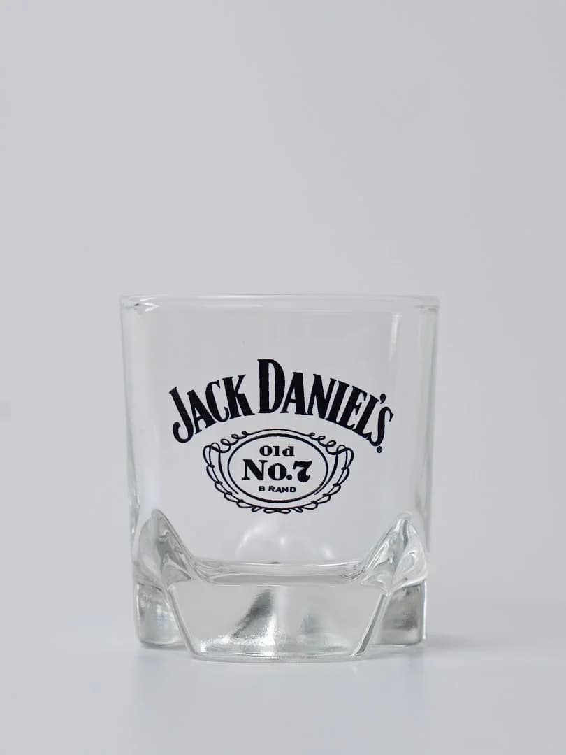 Jack Daniel’s — стакан с логотипом